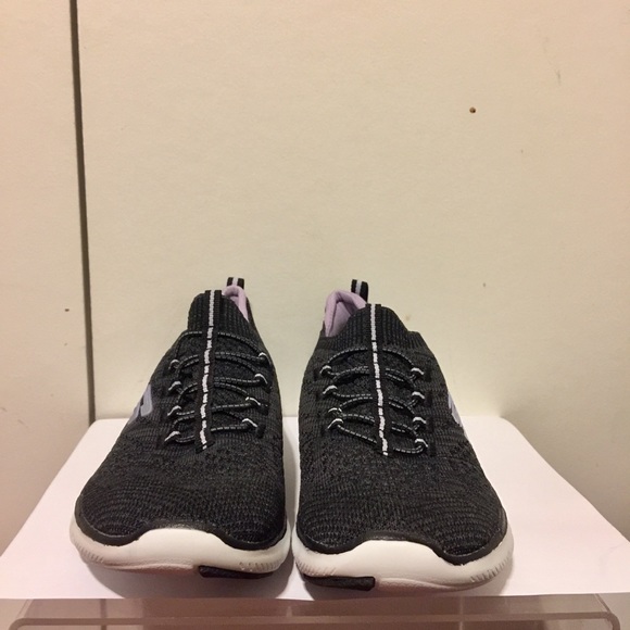 SKETCHERS SNEAKERS *NEVER WORN* - Picture 3 of 3